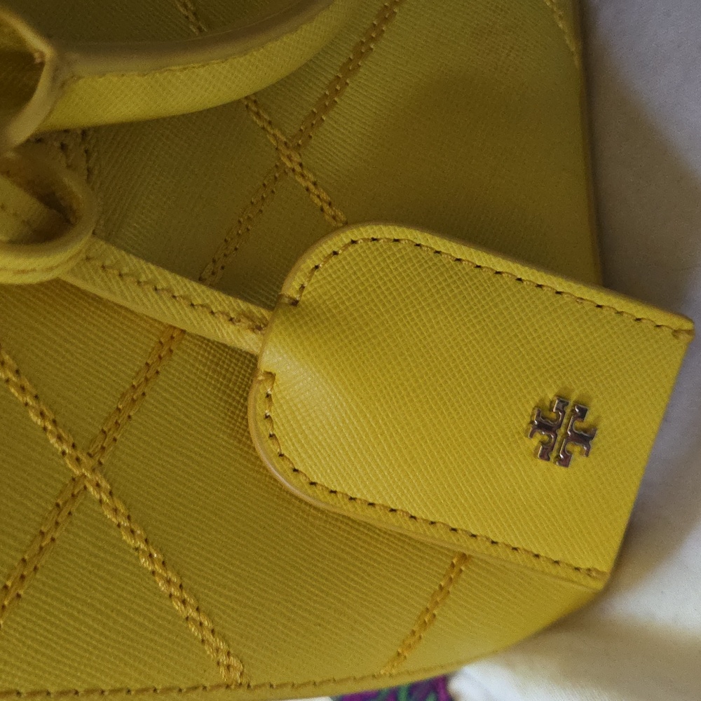 NWT Tory Burch Quilted Mini Robinson Yellow Handbag - Picture 3 of 6